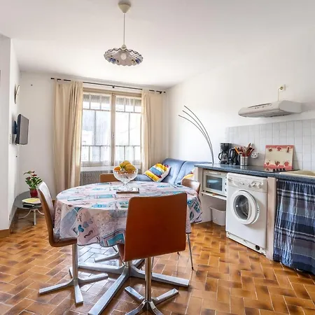 Apartment La Barberie Saint-Martial-de-Vitaterne